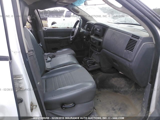 3D7KR28D06G273645 - 2006 DODGE RAM 2500 ST/SLT 白色 照片 5