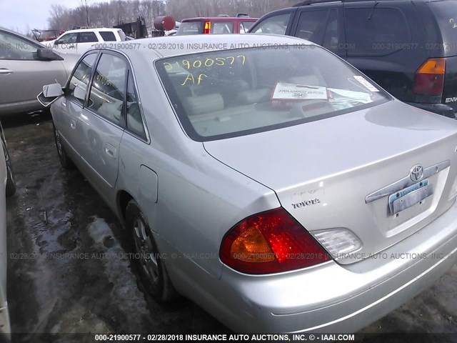 4T1BF28B71U147625 - 2001 TOYOTA AVALON XL/XLS SILVER photo 3