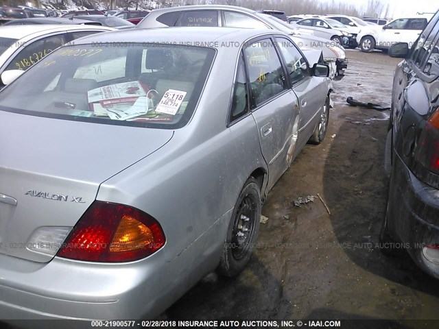 4T1BF28B71U147625 - 2001 TOYOTA AVALON XL/XLS SILVER photo 4