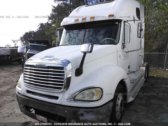 1FUJA6CK25LU64987 - 2005 FREIGHTLINER CONVENTIONAL COLUMBIA WHITE photo 2