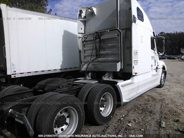 1FUJA6CK25LU64987 - 2005 FREIGHTLINER CONVENTIONAL COLUMBIA WHITE photo 4