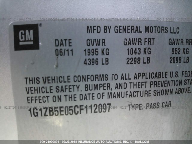 1G1ZB5E05CF112097 - 2012 CHEVROLET MALIBU LS 银色 照片 9