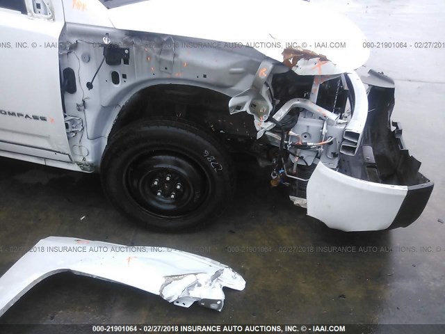 1C4NJCEA3CD646765 - 2012 JEEP COMPASS LATITUDE 白色 照片 6