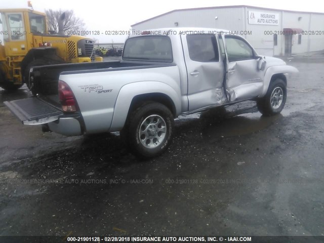 5TELU42N35Z107097 - 2005 TOYOTA TACOMA DOUBLE CAB ვერცხლისფერი ფოტო 4