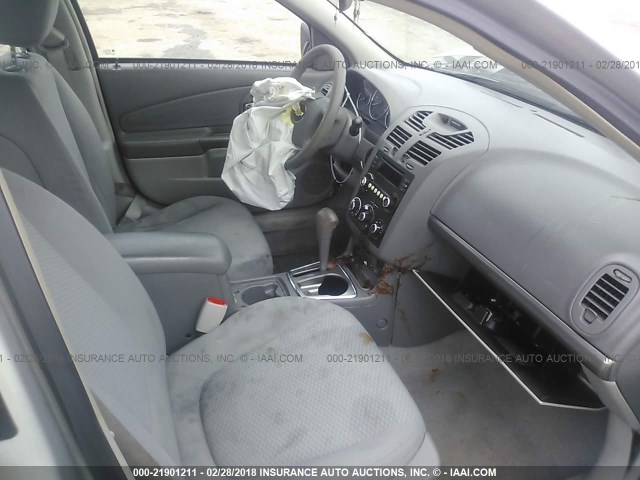 1G1ZS57F07F258799 - 2007 CHEVROLET MALIBU LS 银色 照片 5