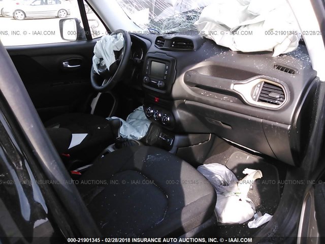 ZACCJAAB7HPF42105 - 2017 JEEP RENEGADE SPORT Սև լուսանկար 5