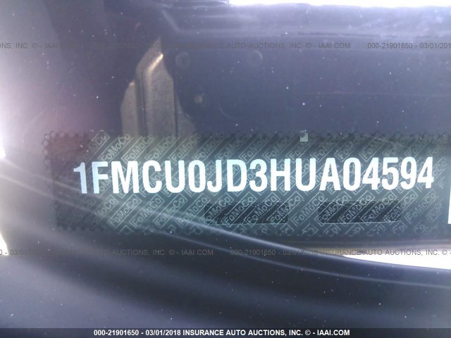 1FMCU0JD3HUA04594 - 2017 FORD ESCAPE TITANIUM Gümüş fotoğraf 9