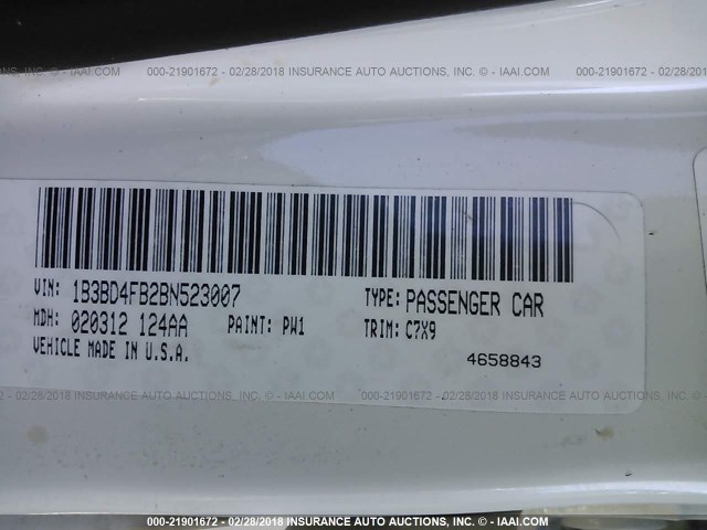 1B3BD4FB2BN523007 - 2011 DODGE AVENGER EXPRESS 白色 照片 9