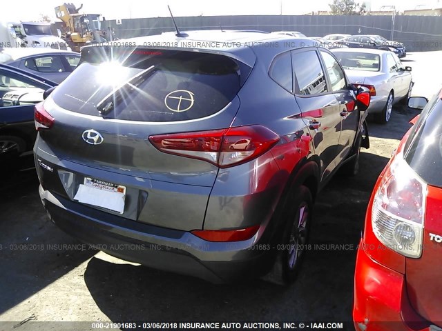 KM8J23A44GU097512 - 2016 HYUNDAI TUCSON SE GRAY photo 4