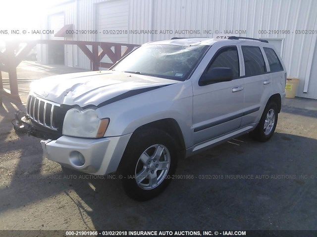 1J8HS48P37C549912 - 2007 JEEP GRAND CHEROKEE LAREDO/COLUMBIA/FREEDOM SILVER photo 2