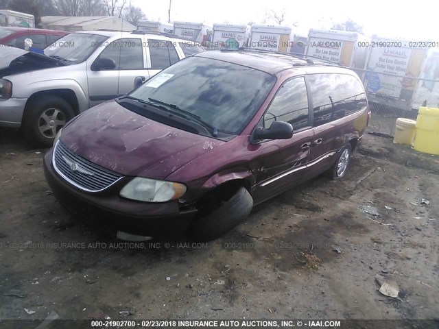 2C4GP54L22R583305 - 2002 CHRYSLER TOWN & COUNTRY LXI BURGUNDY photo 2