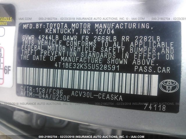 4T1BE32K55U528591 - 2005 TOYOTA CAMRY LE/XLE/SE ვერცხლისფერი ფოტო 9