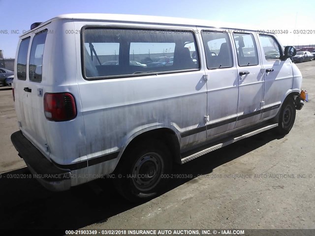 2B5WB25Y42K115578 - 2002 DODGE RAM WAGON B2500 WHITE photo 4