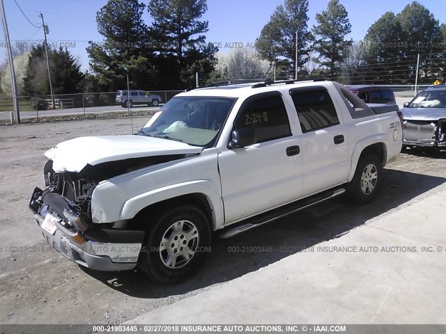 3GNEC12T44G109676 - 2004 CHEVROLET AVALANCHE C1500 WHITE photo 2