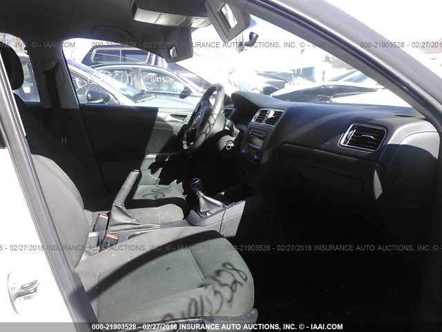 3VW1K7AJ3CM344144 - 2012 VOLKSWAGEN JETTA S 白色 照片 5