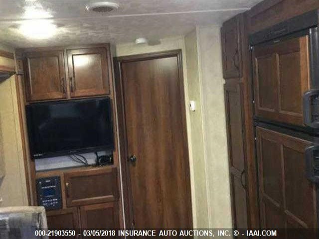 4X4TPUB26EP048299 - 2014 FOREST RIVER PALOMINO PUMA  白色 照片 5