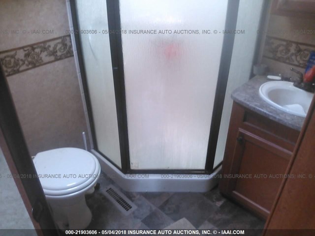 5SFSG3322CE236995 - 2012 HEARTLAND SUNDANCE  BLUE photo 10