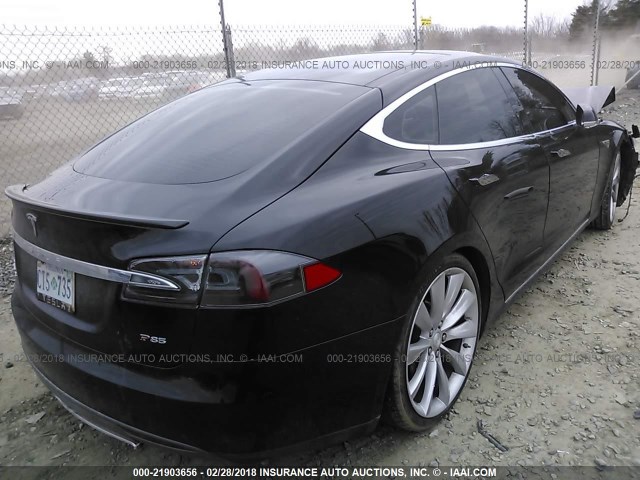 5YJSA1CPXDFP05352 - 2013 TESLA MODEL S Սև լուսանկար 4