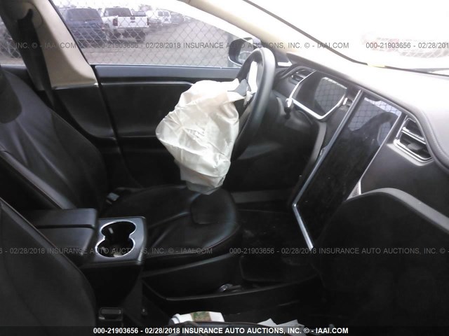 5YJSA1CPXDFP05352 - 2013 TESLA MODEL S Սև լուսանկար 5