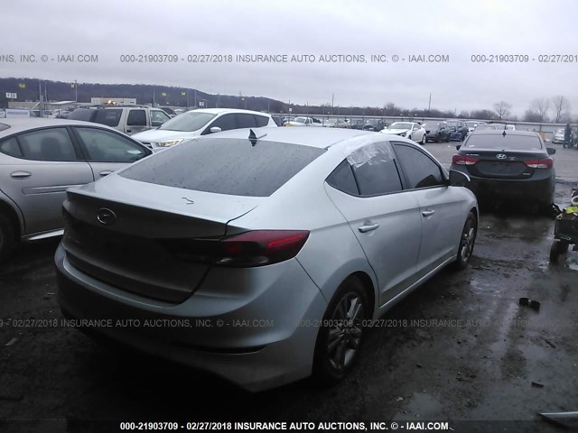 5NPD84LF3HH051637 - 2017 HYUNDAI ELANTRA SE/VALUE/LIMITED SILVER photo 4