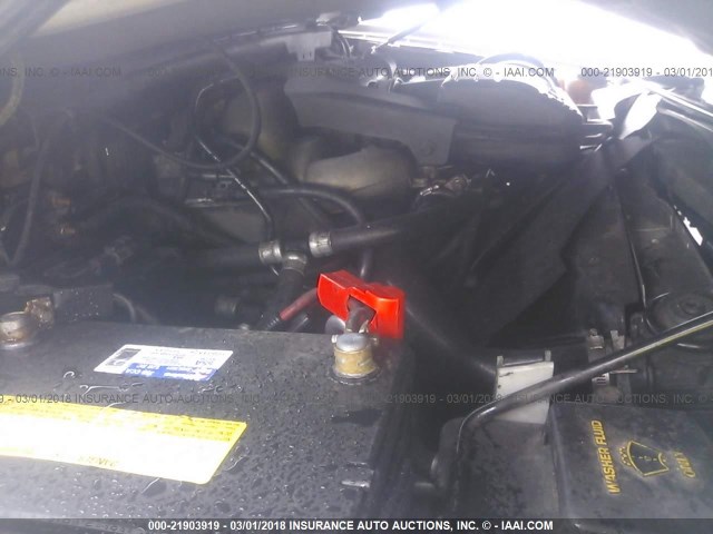 5LMFU28A5YLJ24291 - 2000 LINCOLN NAVIGATOR SILVER photo 10