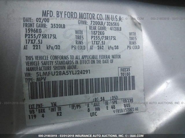 5LMFU28A5YLJ24291 - 2000 LINCOLN NAVIGATOR SILVER photo 9