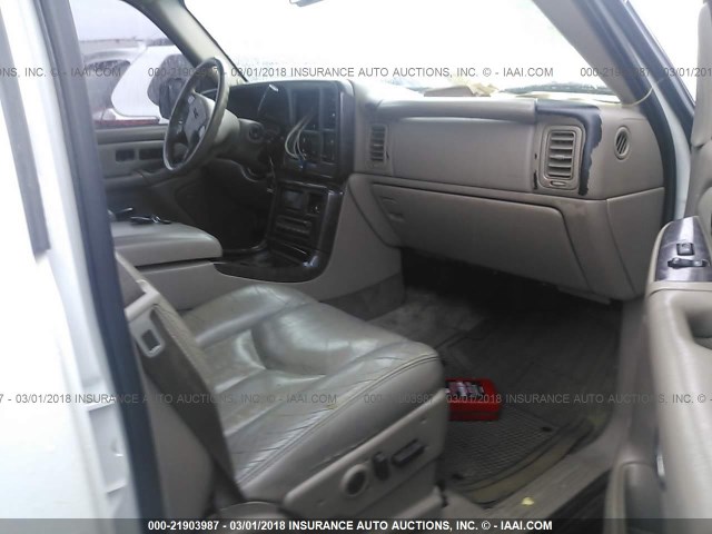 1GKFK66U43J149015 - 2003 GMC YUKON XL DENALI WHITE photo 5