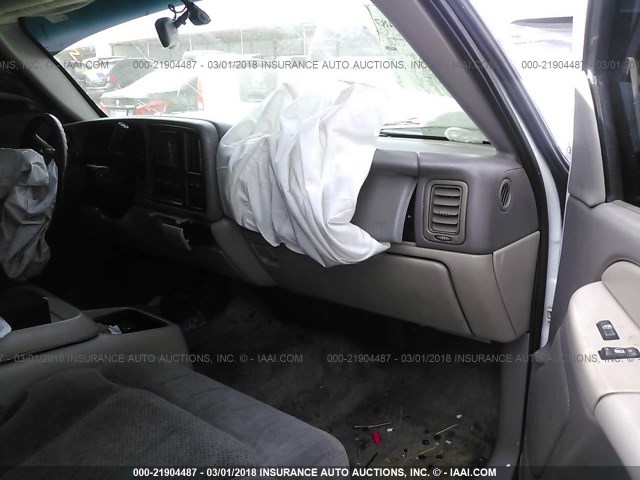 1GNEC13T81R206647 - 2001 CHEVROLET TAHOE C1500 WHITE photo 5