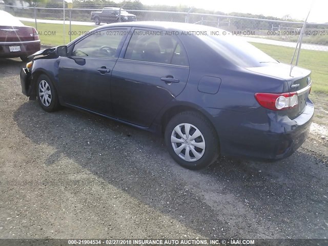 5YFBU4EE5DP107078 - 2013 TOYOTA COROLLA S/LE BLUE photo 3