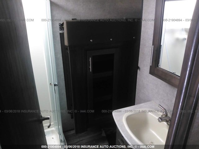 5ZT3CKVB1J2701662 - 2018 FOREST RIVER CHEROKEE ARCTIC WOLF  BLACK photo 7