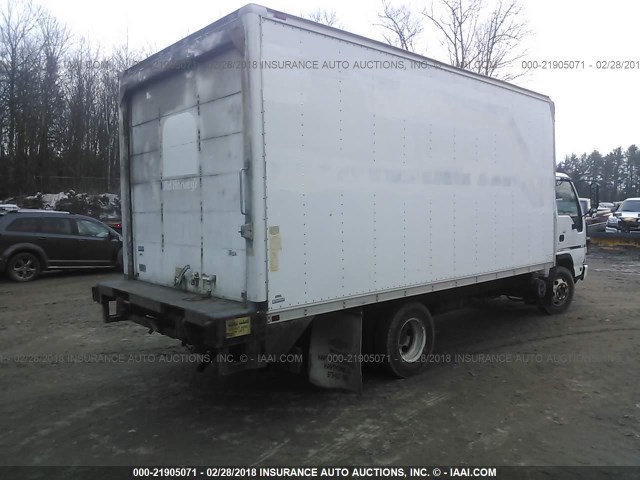 J8BB4B16667020210 - 2006 CHEVROLET TILT MASTER W3504  WHITE photo 4