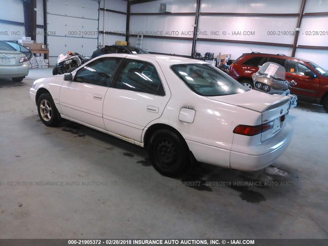 4T1BG22K6WU840876 - 1998 TOYOTA CAMRY CE/LE/XLE 白色 照片 3