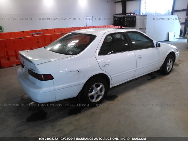 4T1BG22K6WU840876 - 1998 TOYOTA CAMRY CE/LE/XLE 白色 照片 4