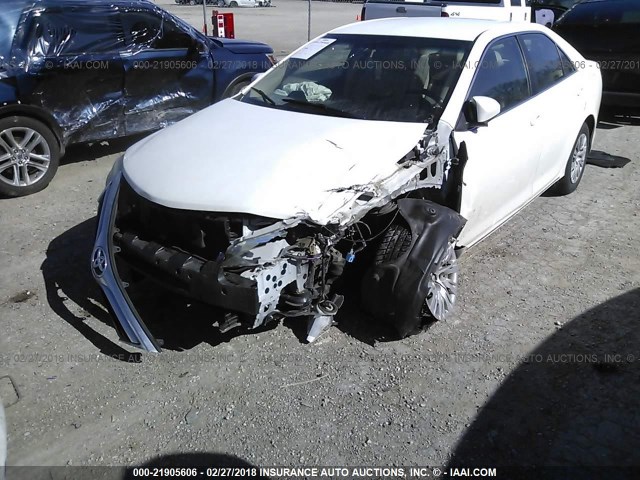 4T1BF1FK7CU528410 - 2012 TOYOTA CAMRY SE/LE/XLE თეთრი ფოტო 6