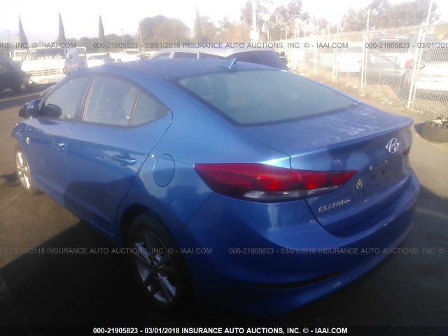 KMHD84LF9HU383177 - 2017 HYUNDAI ELANTRA SE/VALUE/LIMITED BLUE photo 3