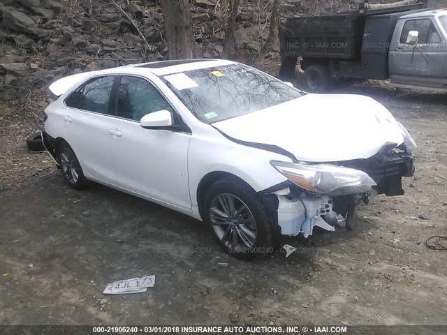 4T1BF1FK0GU157550 - 2016 TOYOTA CAMRY LE/XLE/SE/XSE WHITE photo 1