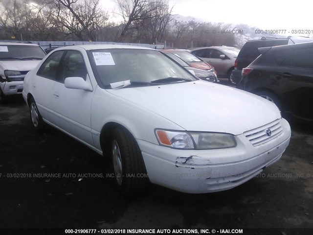 4T1BF22K5VU914760 - 1997 TOYOTA CAMRY CE/LE/XLE WHITE photo 1