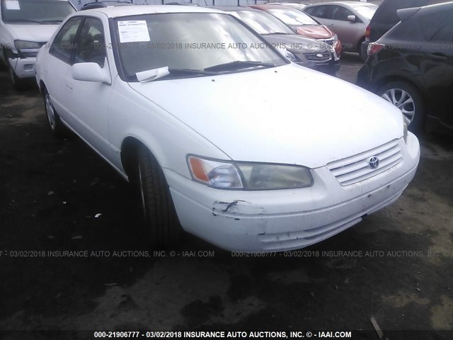 4T1BF22K5VU914760 - 1997 TOYOTA CAMRY CE/LE/XLE WHITE photo 6