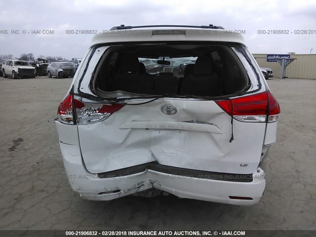 5TDKK3DC3ES526426 - 2014 TOYOTA SIENNA LE WHITE photo 6