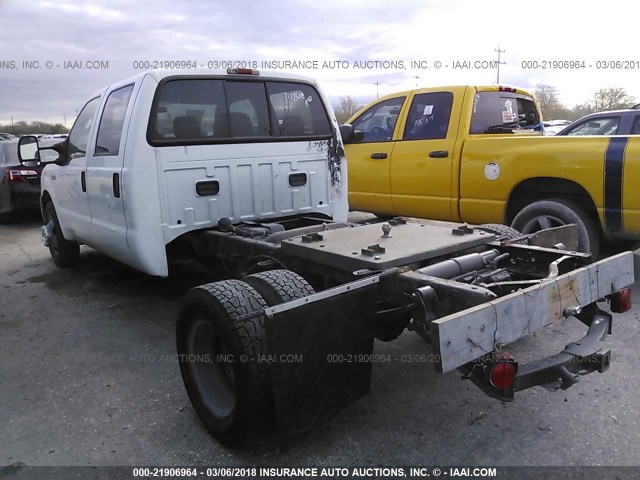 1FTWW32Y05ED27943 - 2005 FORD F350 SUPER DUTY WHITE photo 3