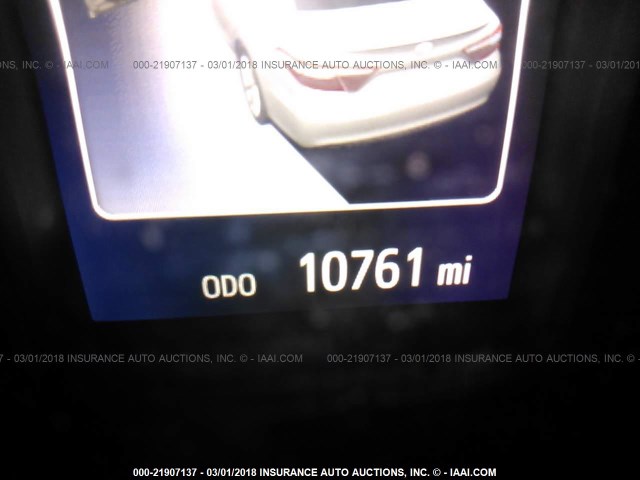 4T1BF1FK0HU273316 - 2017 TOYOTA CAMRY LE/XLE/SE/XSE Schwarz Foto 7