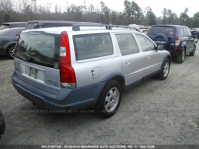 YV1SZ58D021075629 - 2002 VOLVO V70 XC SILVER photo 4