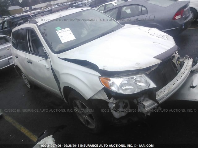 JF2SH6BC9AH803180 - 2010 SUBARU FORESTER XS Weiß Foto 1