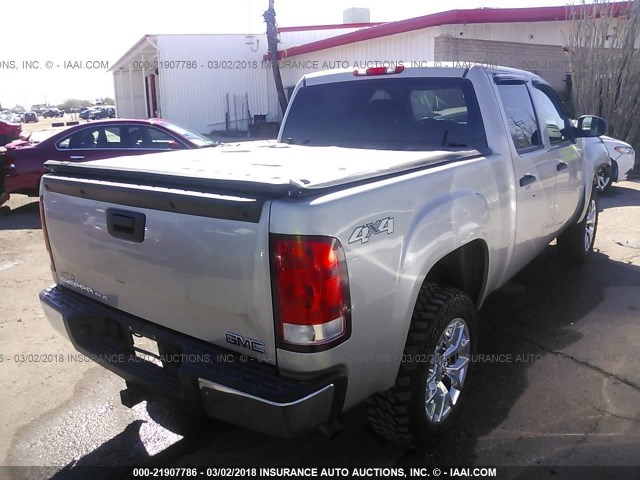 3GTEK23MX9G108306 - 2009 GMC SIERRA K1500 SLE SILVER photo 4