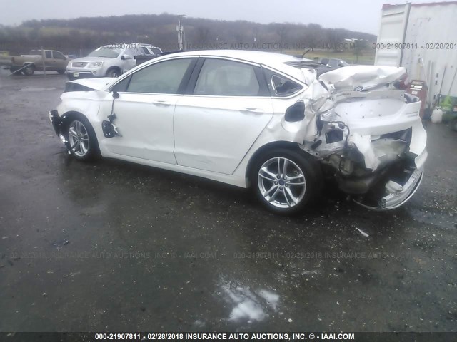 3FA6P0RU4GR154982 - 2016 FORD FUSION TITANIUM HEV WHITE photo 3