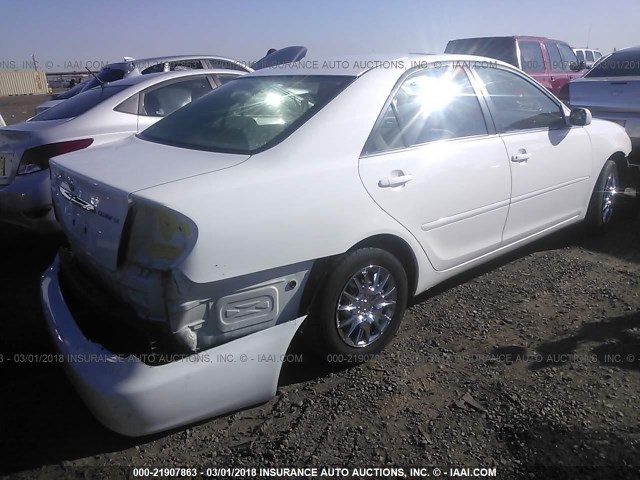 JTDBE32K930165768 - 2003 TOYOTA CAMRY LE/XLE WHITE photo 4