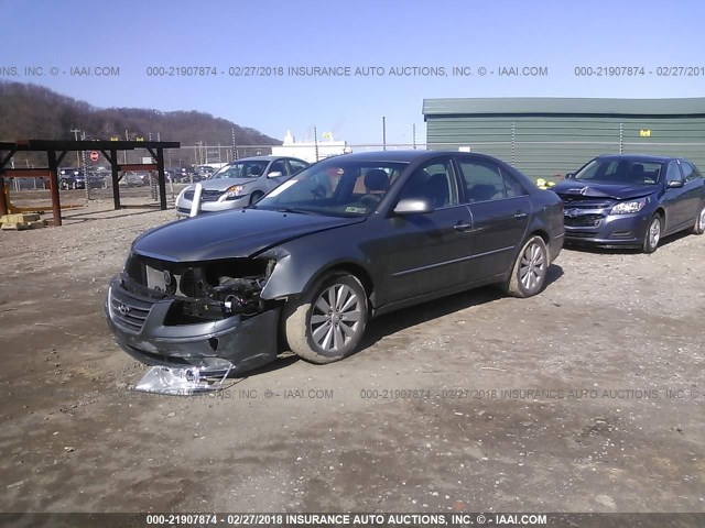 5NPEU4AC8AH654856 - 2010 HYUNDAI SONATA SE/LIMITED GRAY photo 2