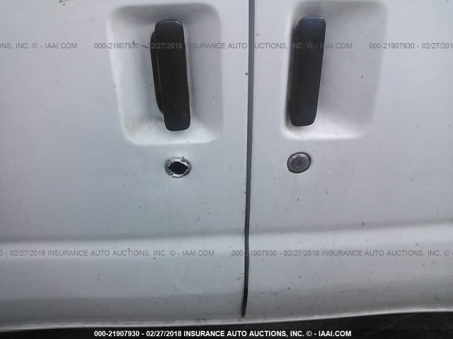 1FTRE14203HA14500 - 2003 FORD ECONOLINE E150 VAN WHITE photo 6