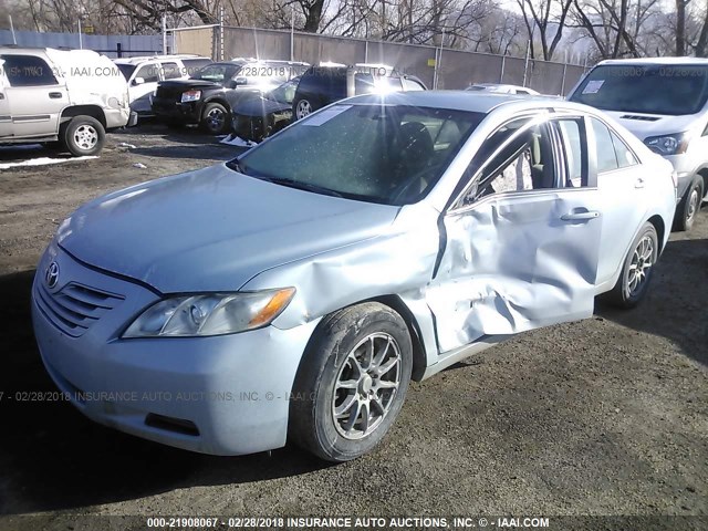 4T1BK46K77U551401 - 2007 TOYOTA CAMRY NEW GENERAT LE/XLE/SE Light Blue photo 2