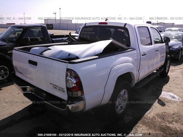 5TFJU4GN2FX065546 - 2015 TOYOTA TACOMA DOUBLE CAB PRERUNNER WHITE photo 4